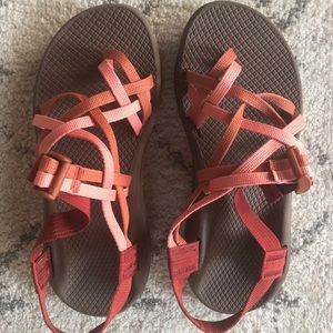 Women’s chacos size 8